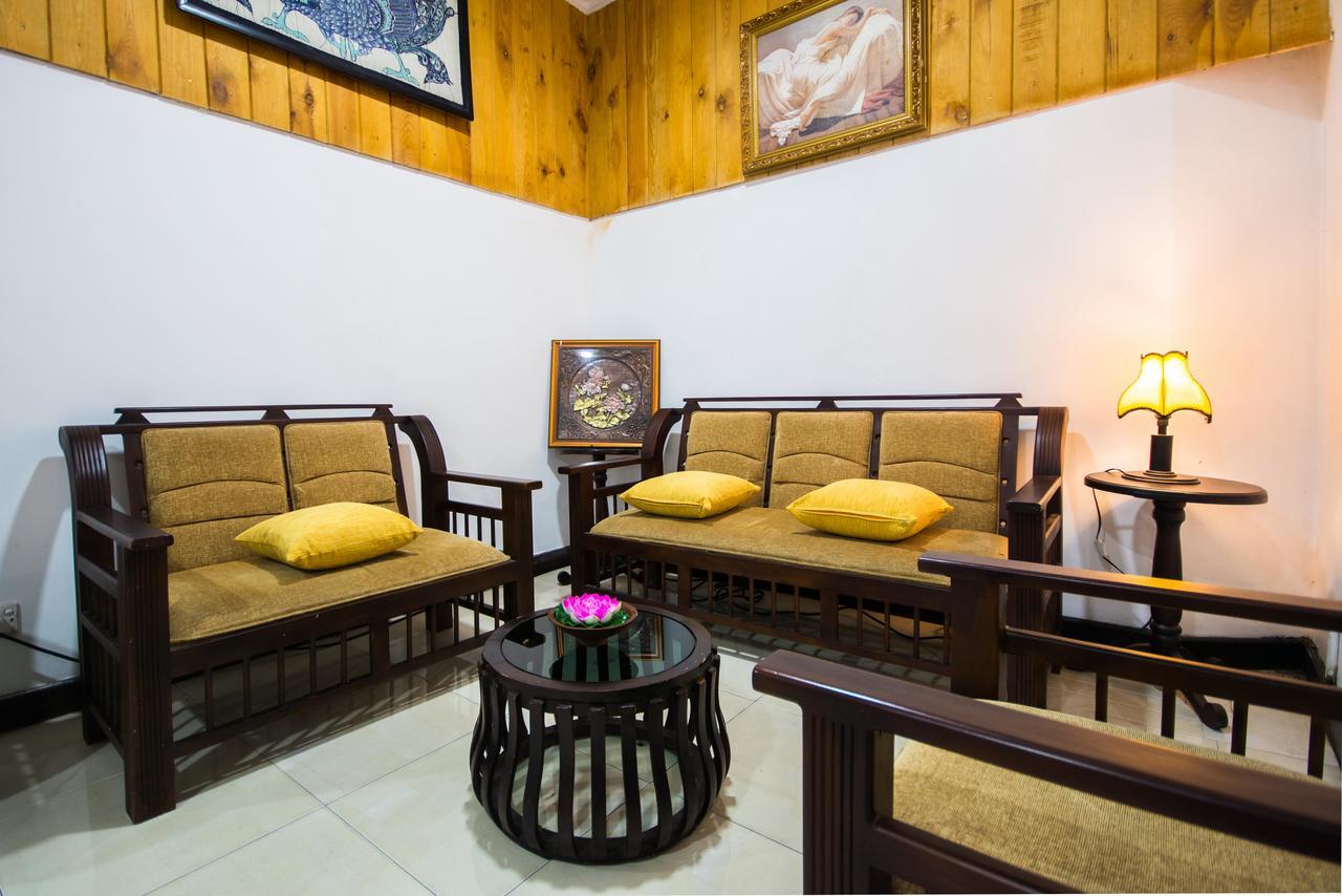 Ceyloni Lake Residency Kandy Ngoại thất bức ảnh